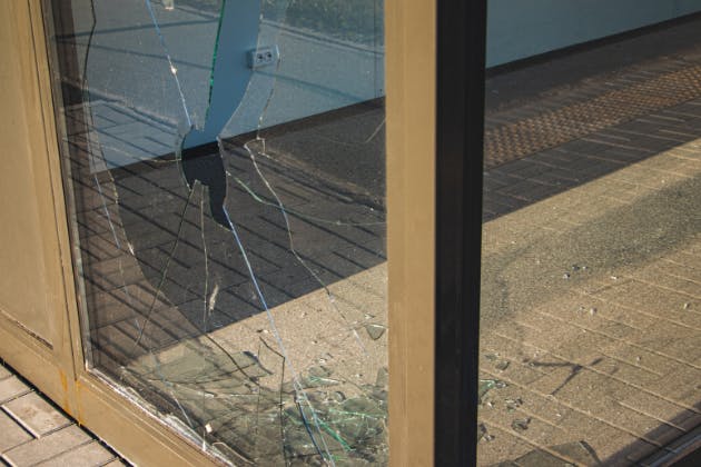 What Happens When You Call An Emergency Glazier In Manchester